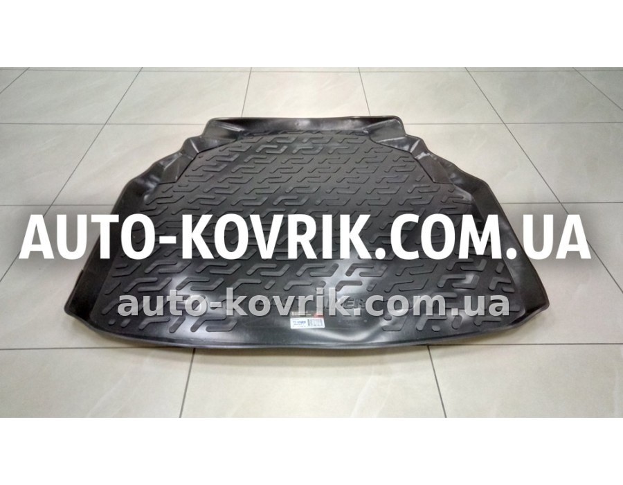 Килимок багажника на Мерседес W204 седан с 2007-> гумово-пластиковий