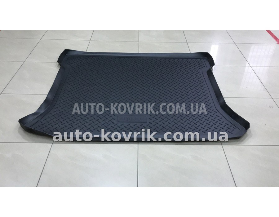 Килим в багажник Ford Tourneo Connect 2002-2013 полимер
