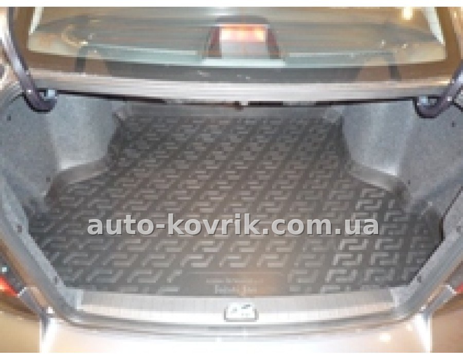Килимок багажника на Сузуки SX4 седан с 2006-2013 гумово-пластиковий
