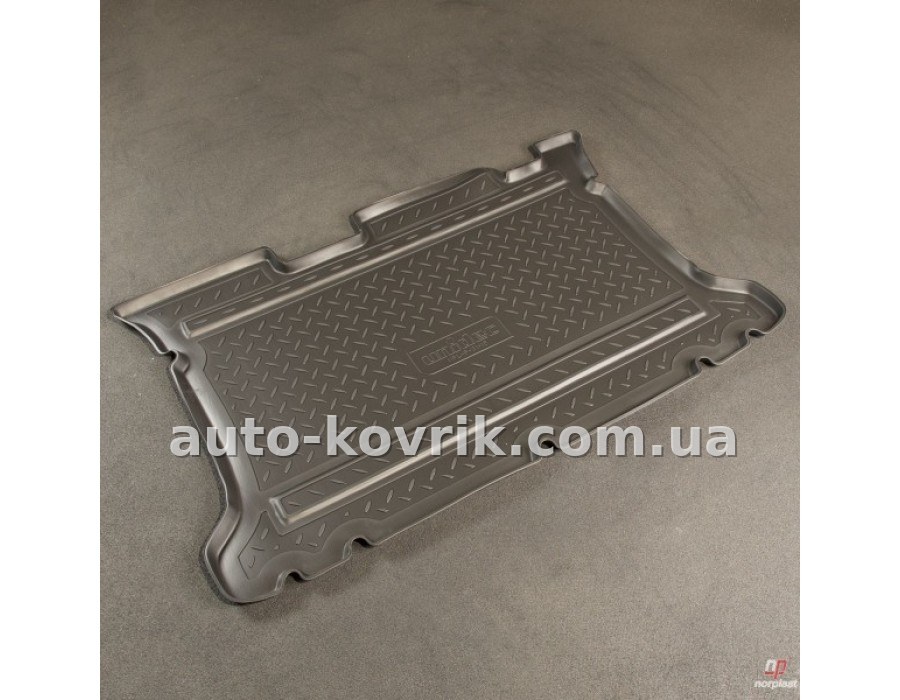 Килим в багажник