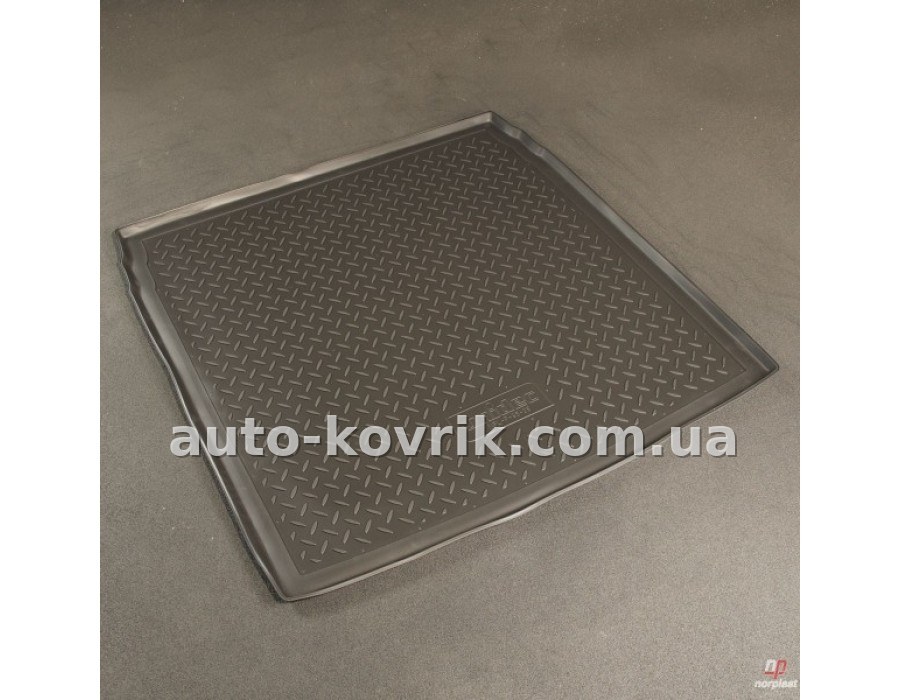 Килим в багажник Volkswagen Passat CC 2008-2011 гумово-пластиковий