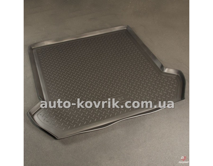 Килим в багажник Volvo XC90 2002-2014 полимер