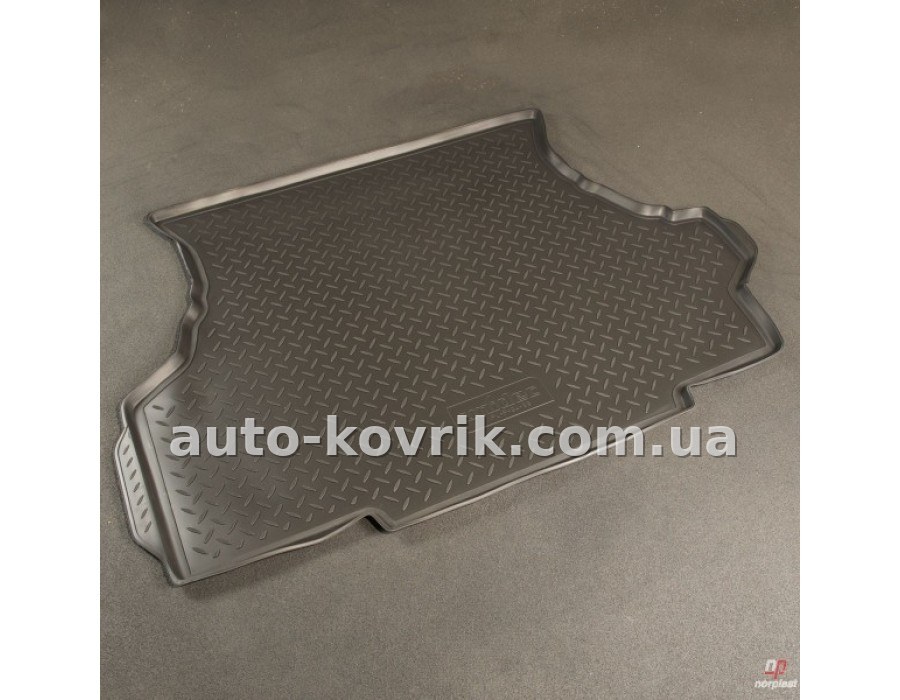 Килим в багажник