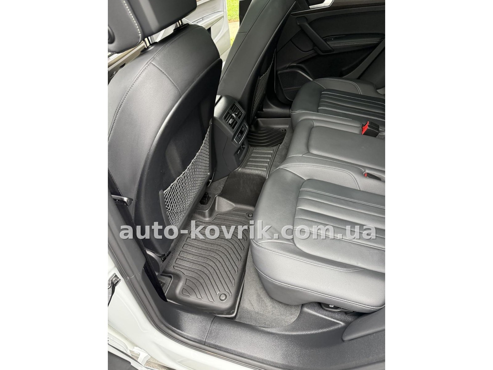 HAVOC Maximum Coverage 25-0115 встановлений на другому ряду Audi Q5 II